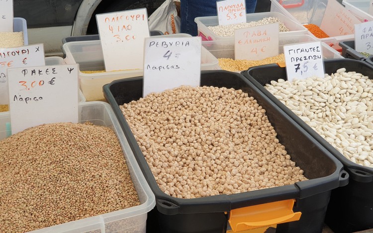 Idete u Grčku na odmor? Ovo su cijene voća, povrća, ribe, jaja... (FOTO)