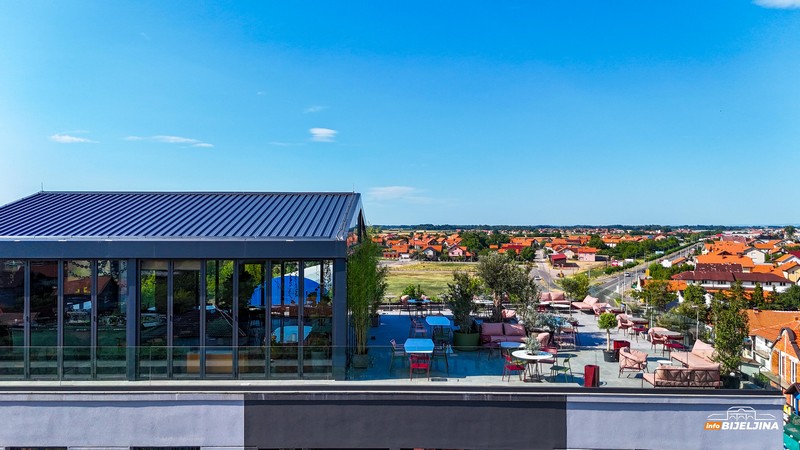 Ekskluzivni restoran bijeljinskog hotela “Krug” sa neodoljivom pogledom: Mjesto gdje se spajaju ukusi i doživljaji