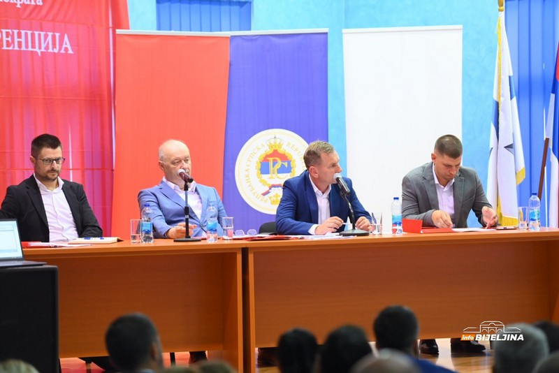Dragan Gajić novi predsjednik OO SNSD Ugljevik