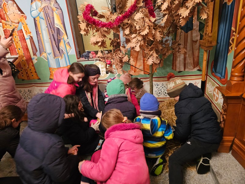 Načelnik Gajić u rodnoj Mezgraji: Uz Boga i jedni uz druge kroz sva vremena