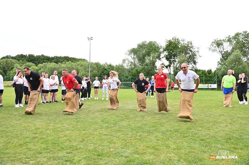 Održani osmi Sportski susreti u Austriji: Manifestacija koja budi emocije (FOTO)