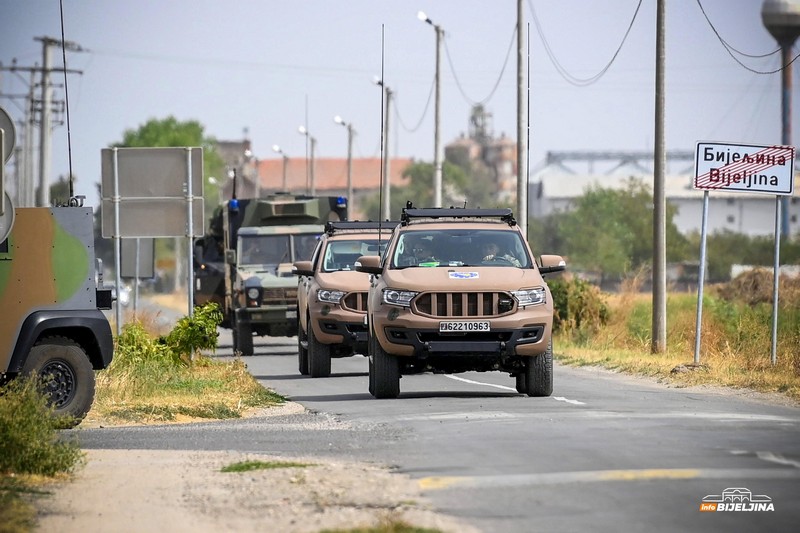 InfoBijeljina na vojnoj vježbi EUFOR-a kod Bijeljine: Helikopteri, padobranci, pješadija... (FOTO)