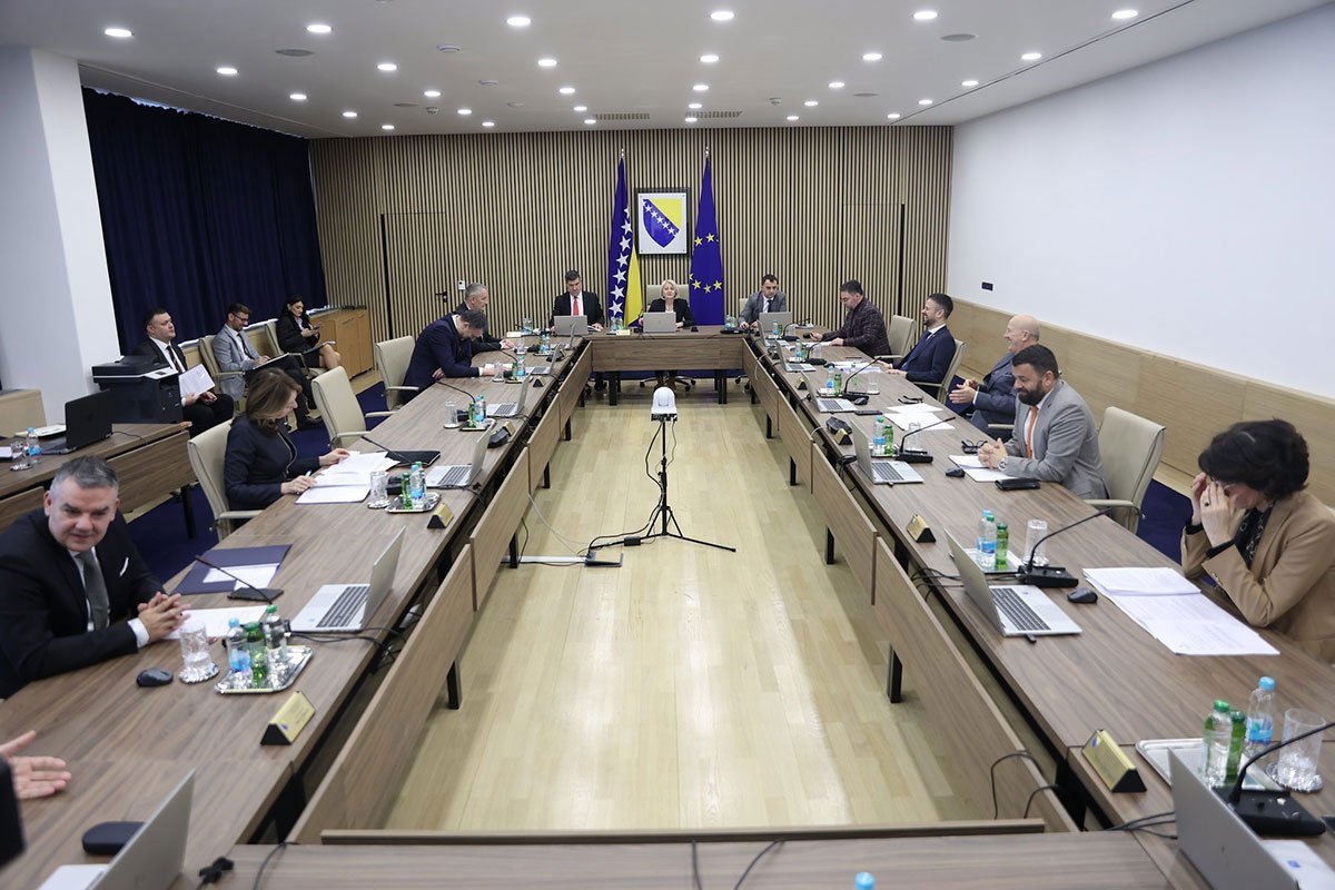 Savjet ministara BiH zamrznuo imovinu 11 državljana BiH