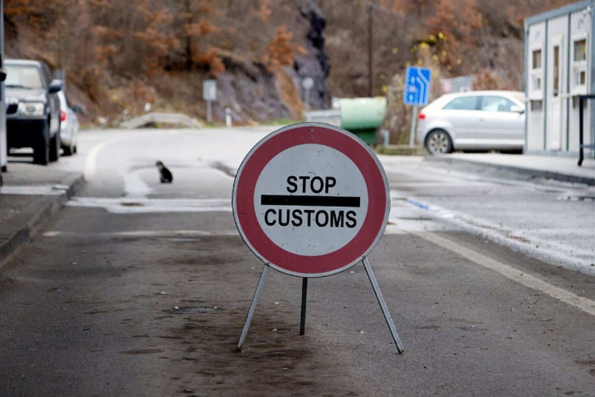 Prvi automobil bez stikera s oznakom 