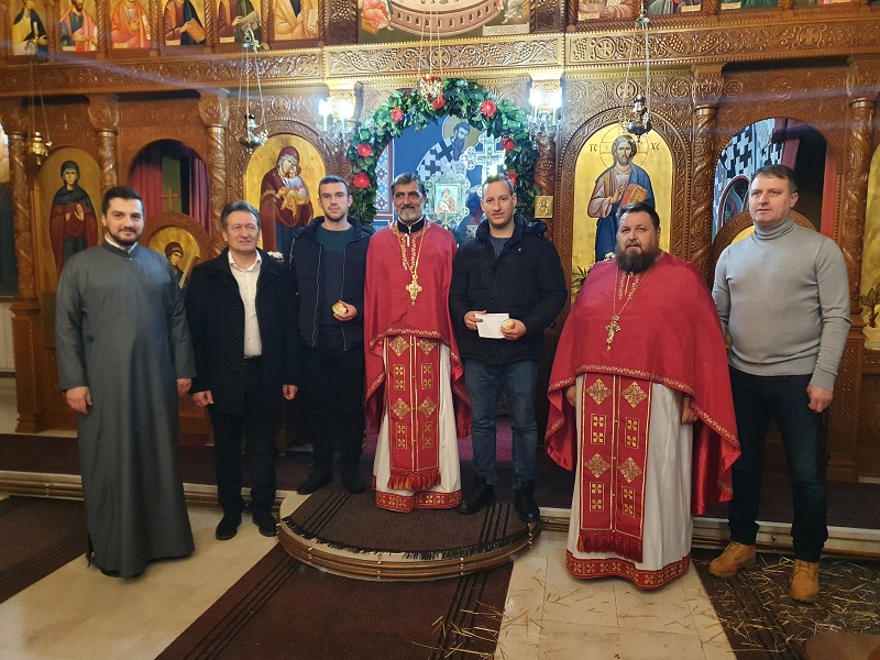 BOŽIĆNO JUTRO U UGLJEVIKU: Liturgija i pričest za najradosniji hrišćanski praznik