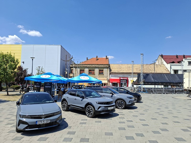 AC Nešković organizuje veliku promociju vozila Opel, Geely i KIA na gradskom trgu u Bijeljini (FOTO)