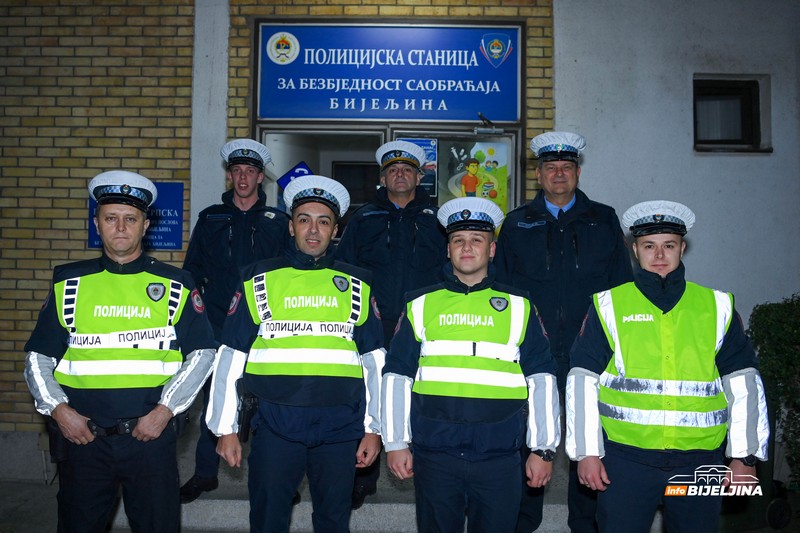 Bijeljina: Novogodišnja noć protekla mirno (FOTO)