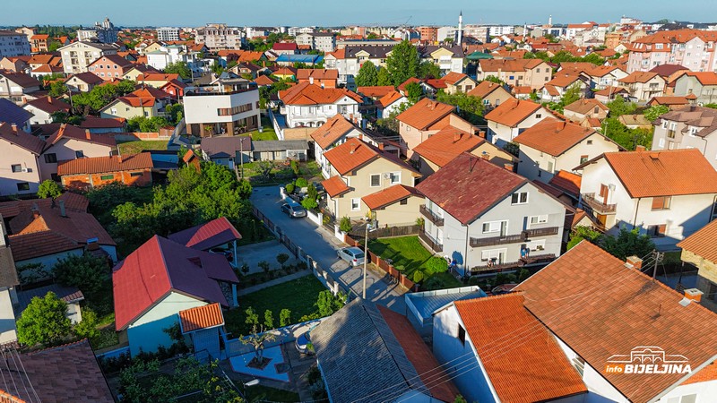 Milovanović poručio mještanima MZ Dašnica: Tražili ste, gledajte (FOTO)