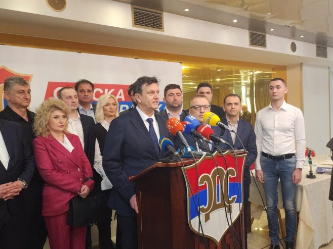 Neizvjesna budućnost SDS-a: Ne smiruje se bura nakon odluke Blanuše da isključi Petrovića
