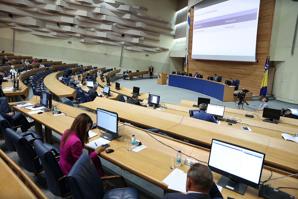 Pred poslanicima zakon o regulatoru, prenosu i tržištu električne energije