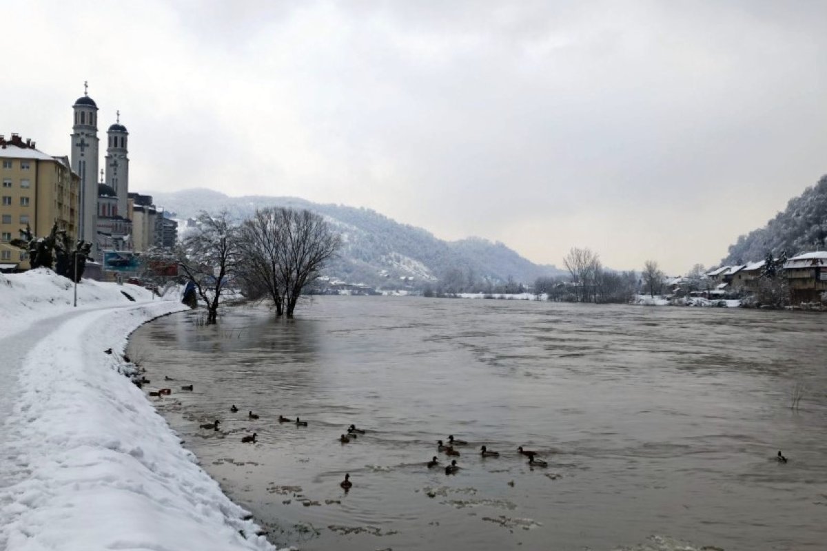 Vodostaj Drine u opadanju: Uskoro struja u Drinjači, Zelinju i Sopotniku
