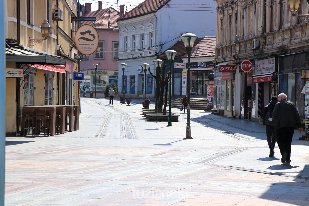 Tuzlanski kanton na korak do lokdauna, bolnički kapaciteti skoro popunjeni