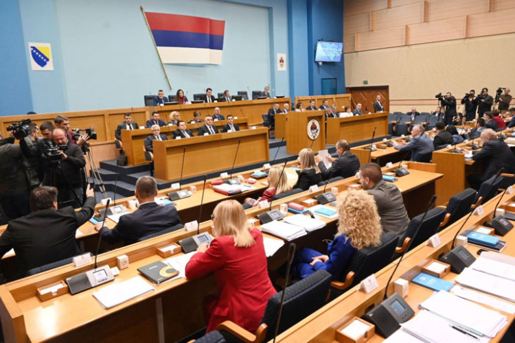 Usvojen Zakon o nepokretnoj imovini
