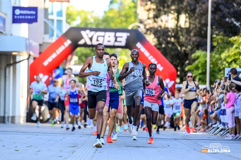 Povodom Dana grada Bijeljina: Održana Međunarodna ulična trka (FOTO)