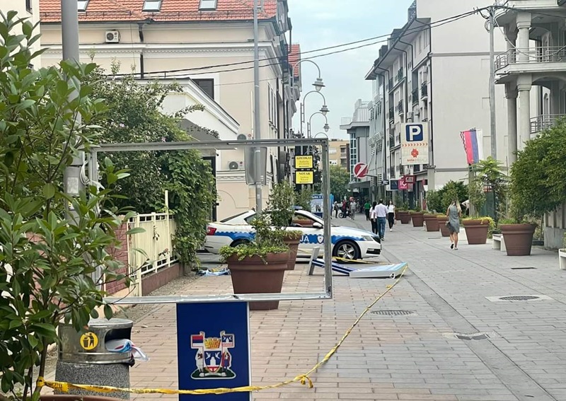 Uništeni bilbordi sa uspješnim Bijeljincima (FOTO)