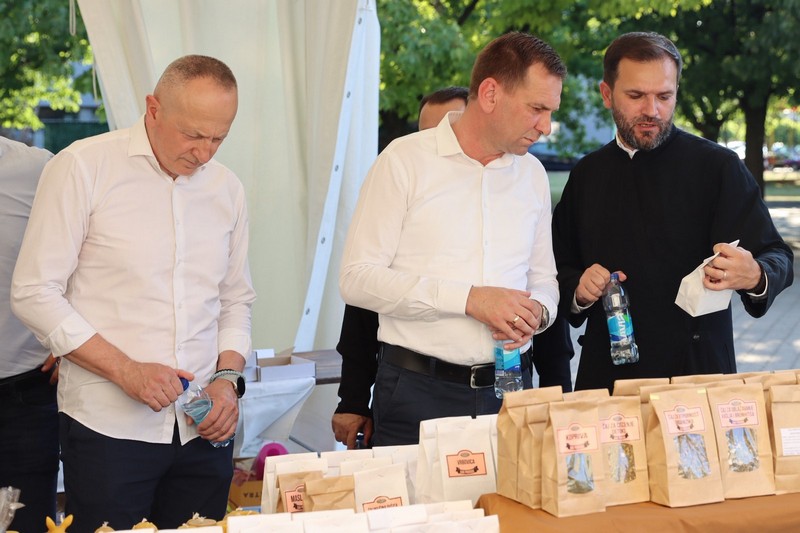 Vidovdanske svečanosti „Ugljevik 2026“: Otvoren sajam narodnih rukotvorina 