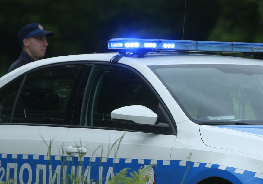 DRAMA NA PUTU KOD SOKOCA Beograđanke preticao