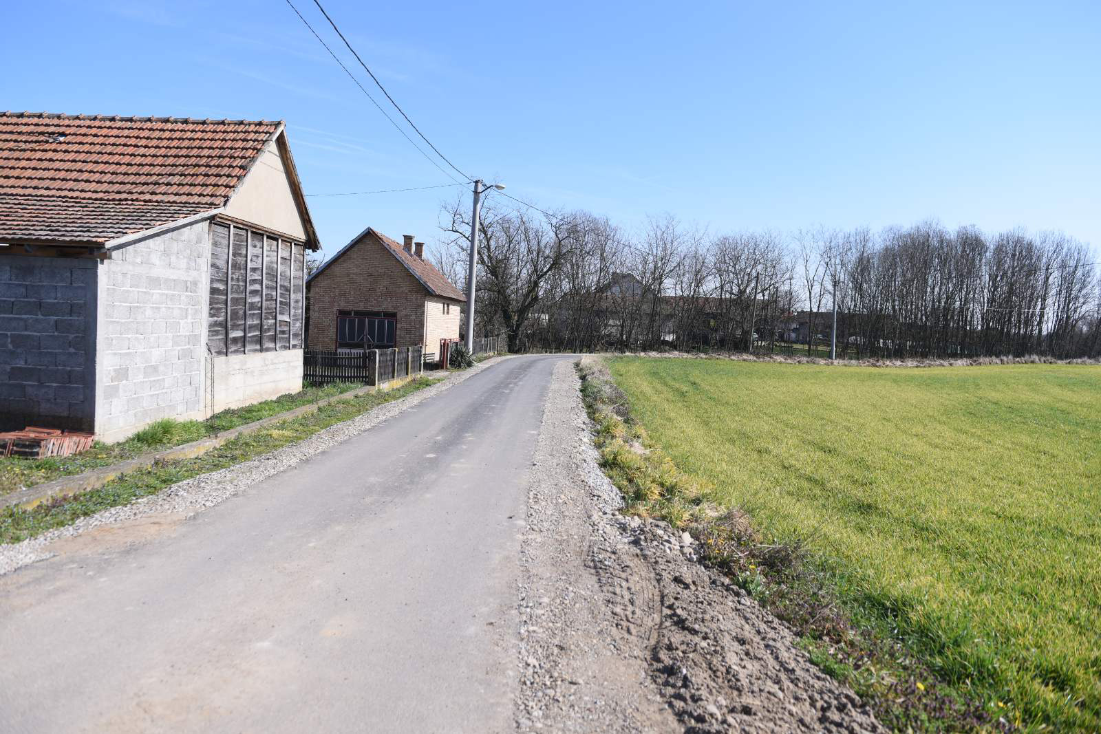 Mještani Gornjeg Crnjelova ogorčeni: „Agrarni fond“ je asfaltirao dionice koje je narod tražio, sve drugo je neistina i uvreda (FOTO)