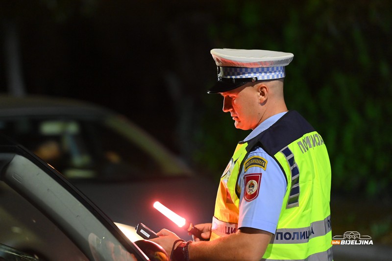 Policijska uprava Bijeljina: Alkotestiran 1.571 vozač, koliko je bilo pijanih? (FOTO)