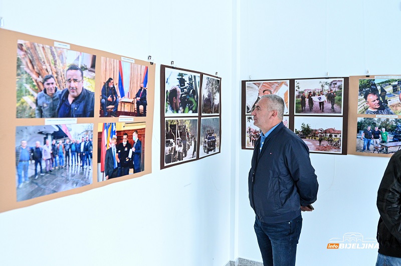 Otvorena izložba ratnih fotografija Garde Panteri (FOTO)