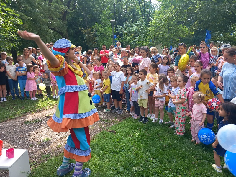 Bijeljina: Počeo 4. Sajam cvijeća, u gradskom parku više od 20 izlagača (FOTO)