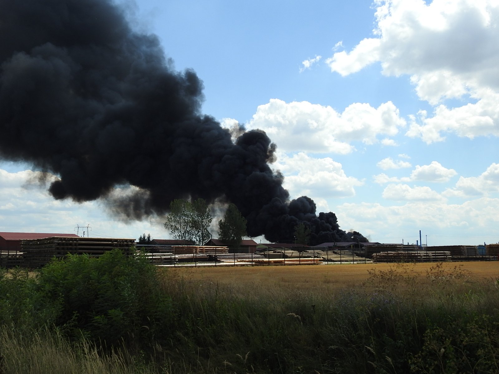 Pogledajte razmjere dramatičnog požara u Brocu (FOTO, VIDEO) 