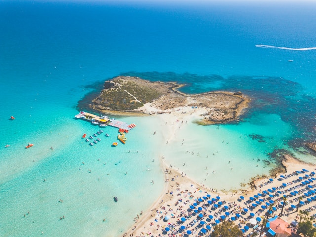 Ljeto nije gotovo: Ovih 5 destinacija u septembru nudi toplo more, manje gužve i niže cijene