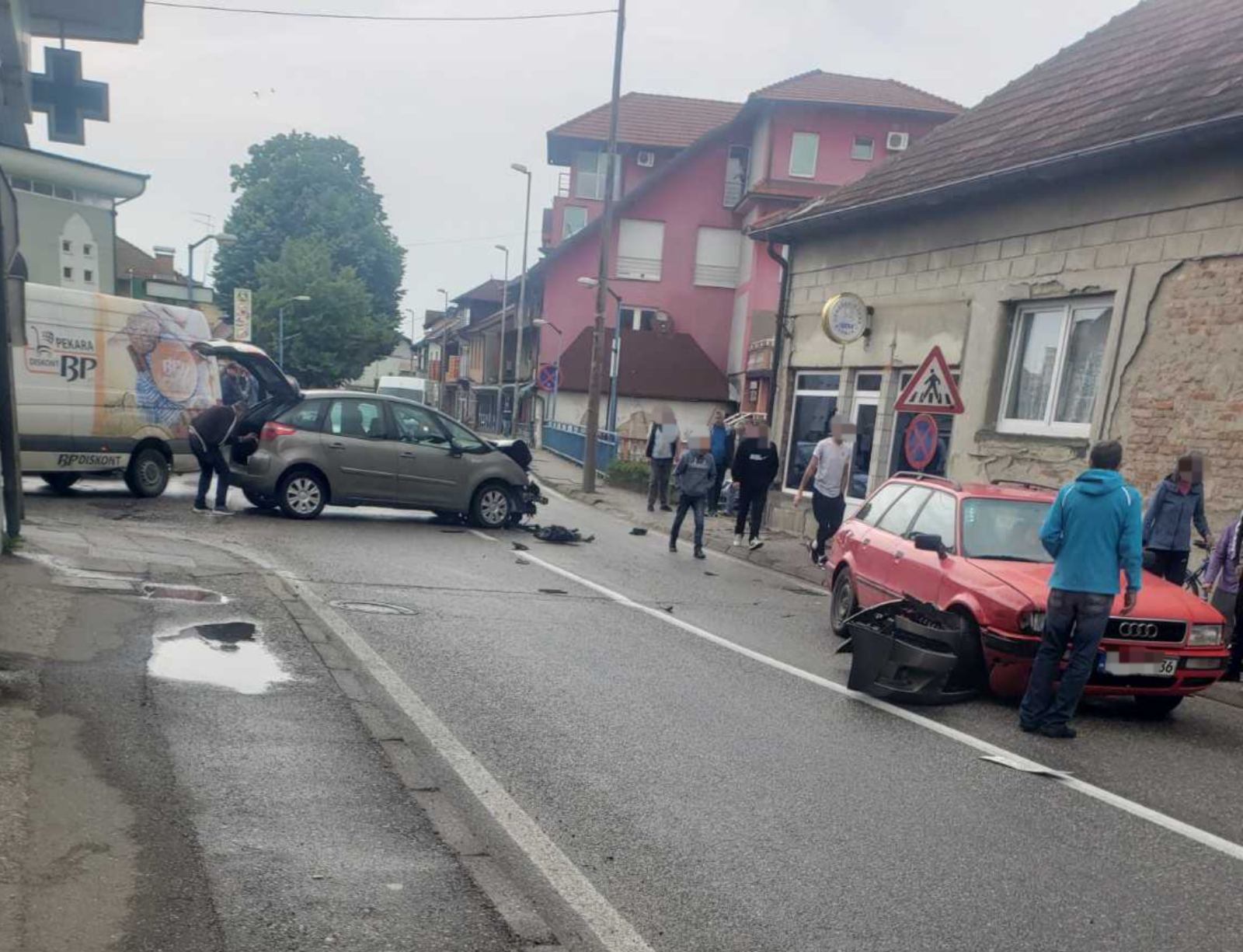 Sudar u Janji, saobraćaj otežan (FOTO)