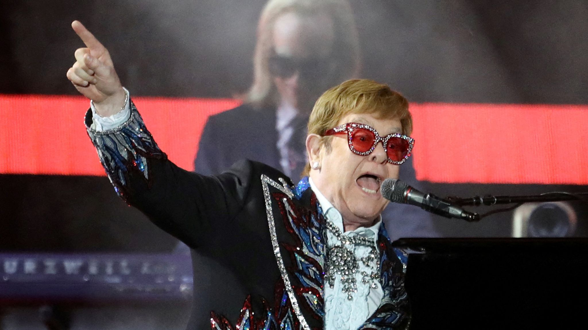 U septembru izlazi knjiga o životu Eltona Džona