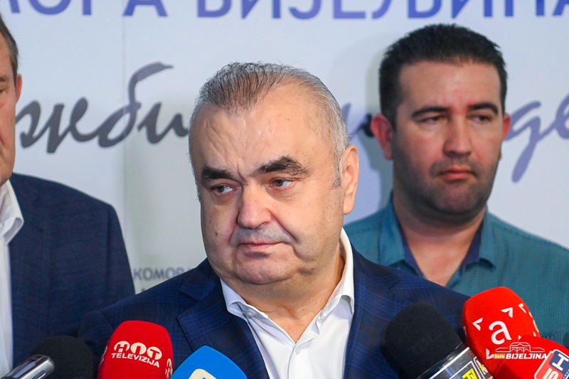 Stevanović najavio rekonstrukciju kolovoza na starom mostu u Rači