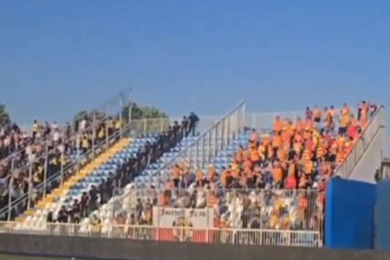 Tenzija i na stadionu u Novom Pazaru: Poljaci skandirali 