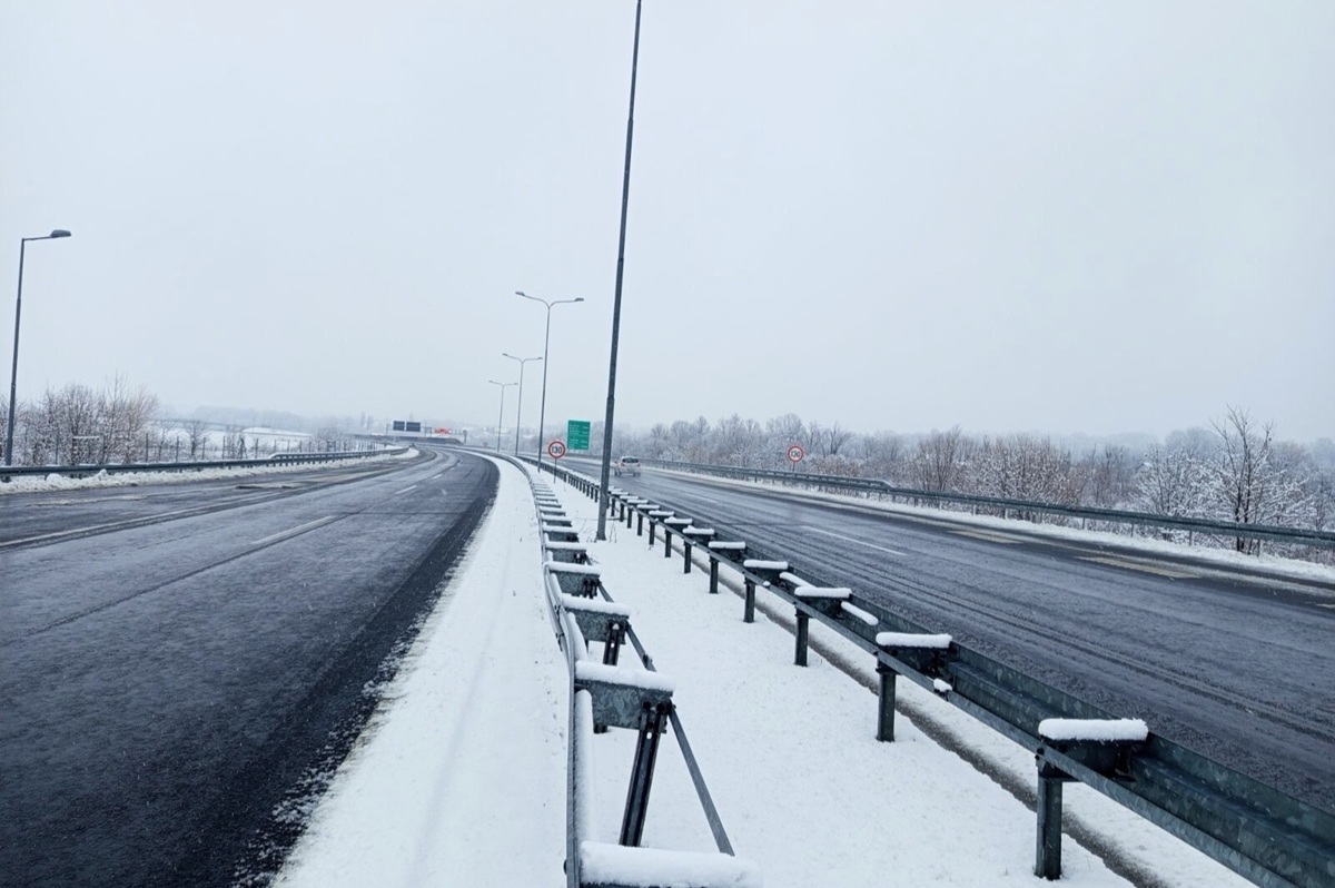 Povodom proslave Dana Republike danas će rampe na naplatnim stanicama biti PODIGNUTE