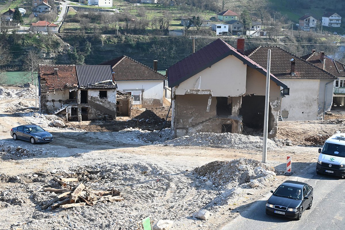 Tri ispektora i vlasnik firme osumnjičeni za katastrofu u Donjoj Jablanici
