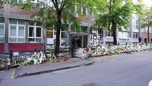 Roditelji traže suspenziju direktorice, psihologa i pedagoga u OŠ