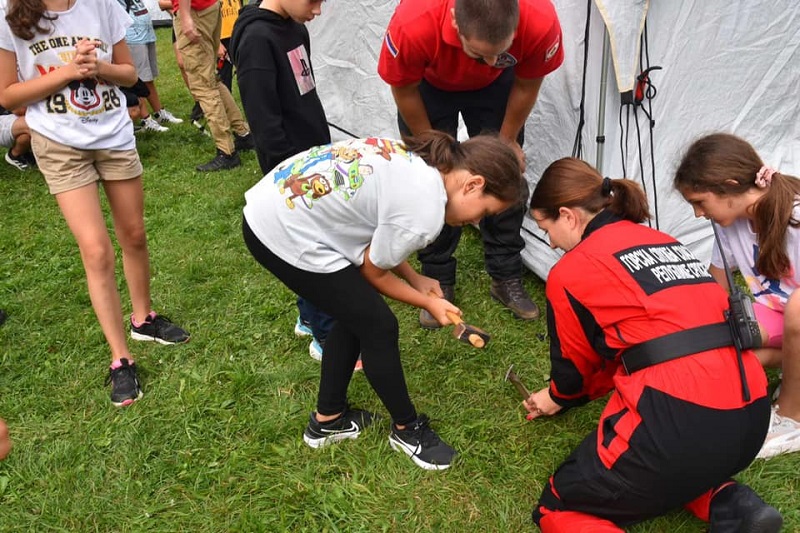 Gorska služba spasavanja – Stanica Bijeljina održala treninge za mališane na Tari (FOTO)