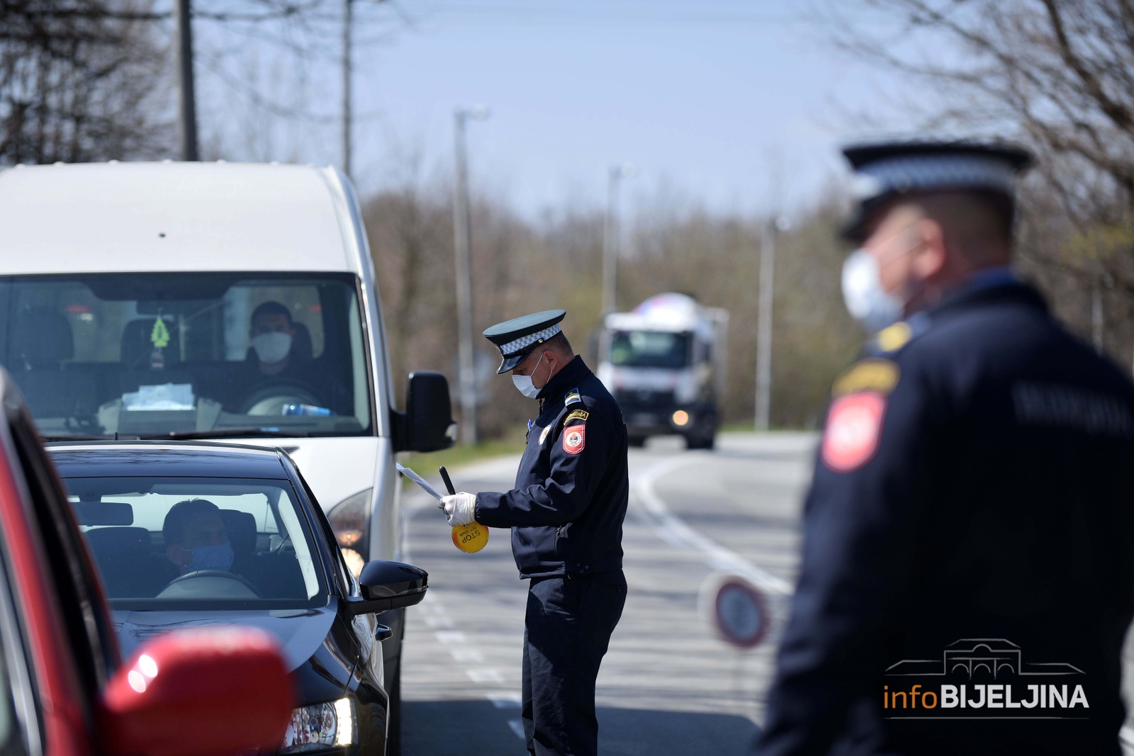 VOZAČI u BiH DUGUJU 72 MILIONA KM za kazne zbog saobraćajnih prekršaja: 100 BANJALUČANA ,,ODLEŽALO