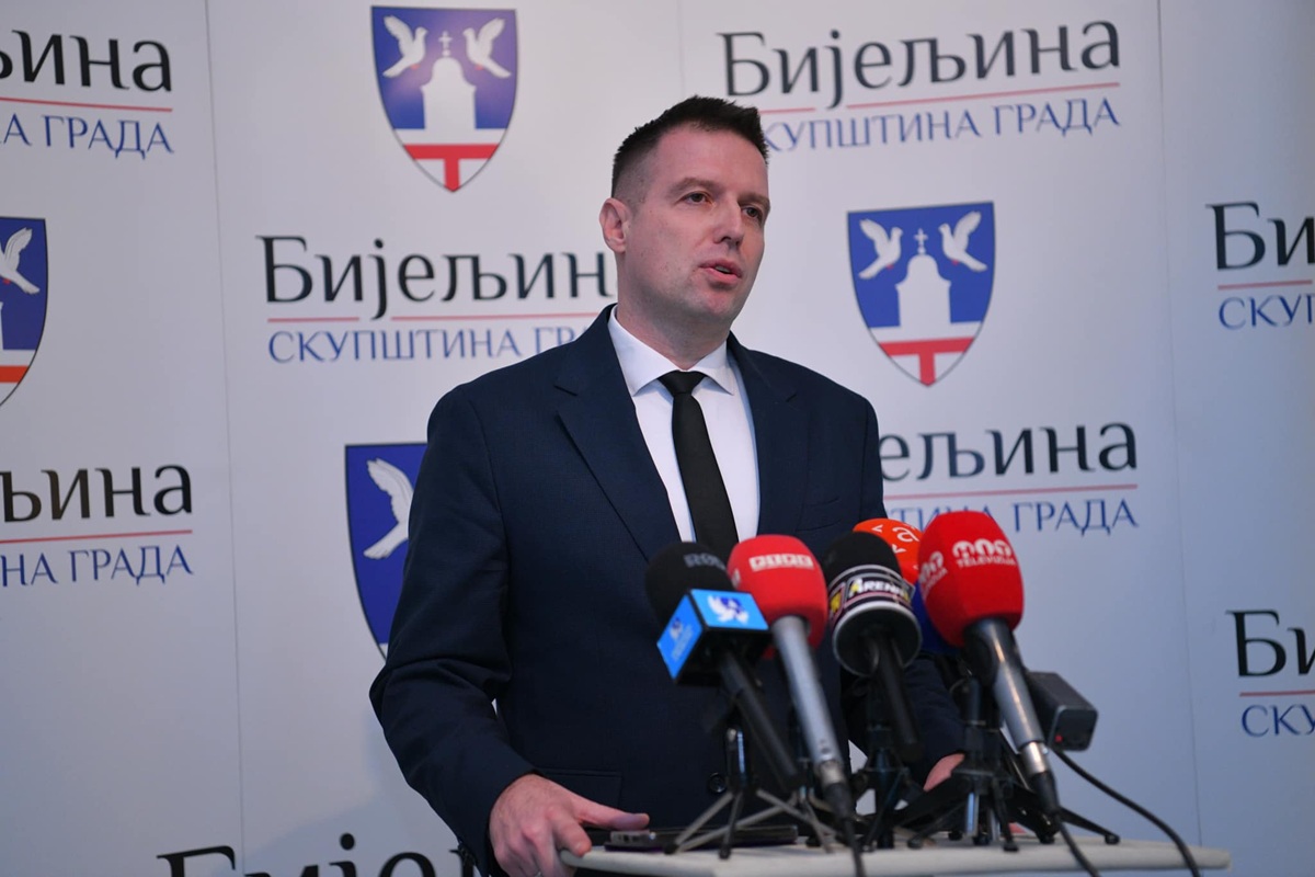 Petrovićev savjetnik odgovorio Dodiku: Bijeljini ništa niste poklonili iz svojih džepova