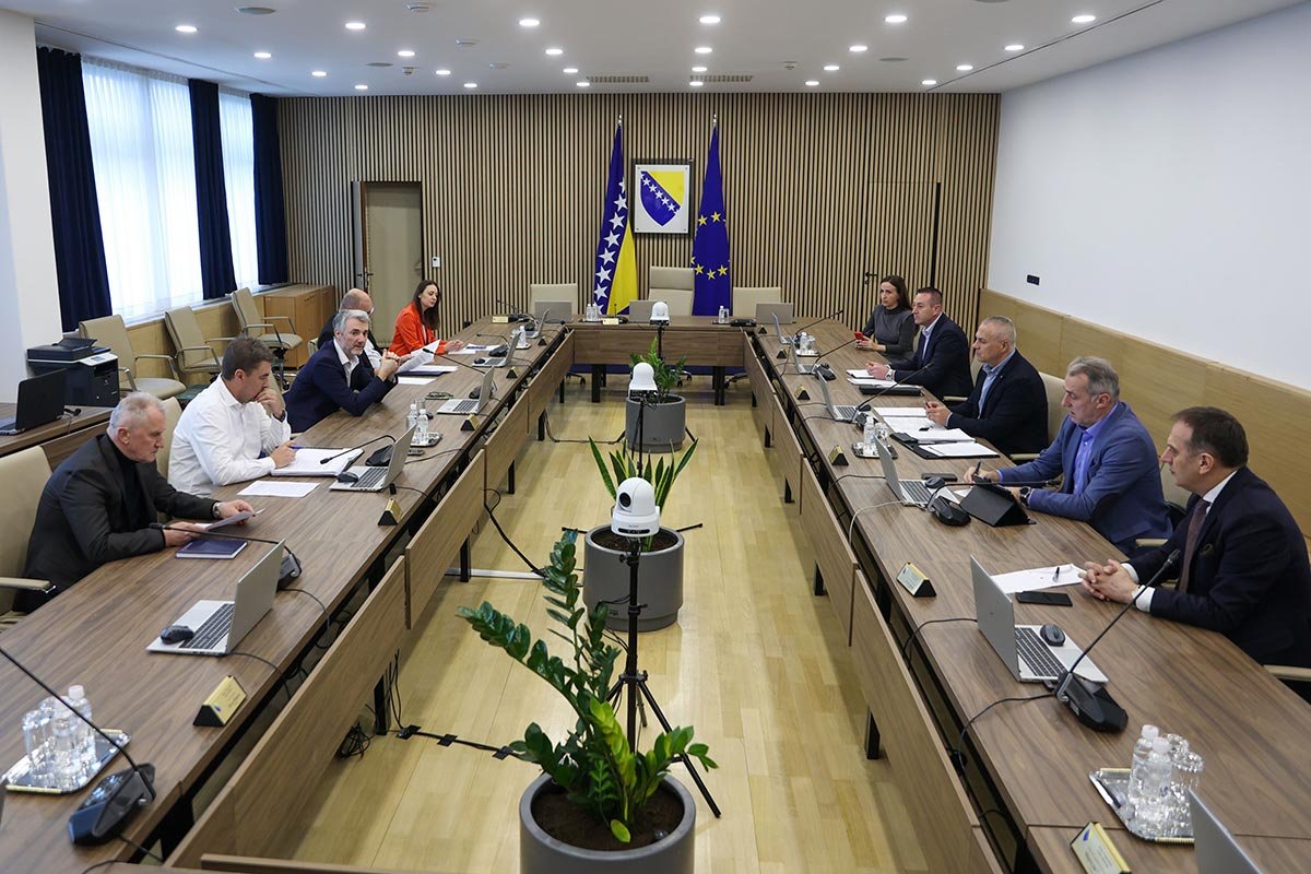 BiH traži hitan sastanak s Hrvatskom zbog problema vozača u Šengenu