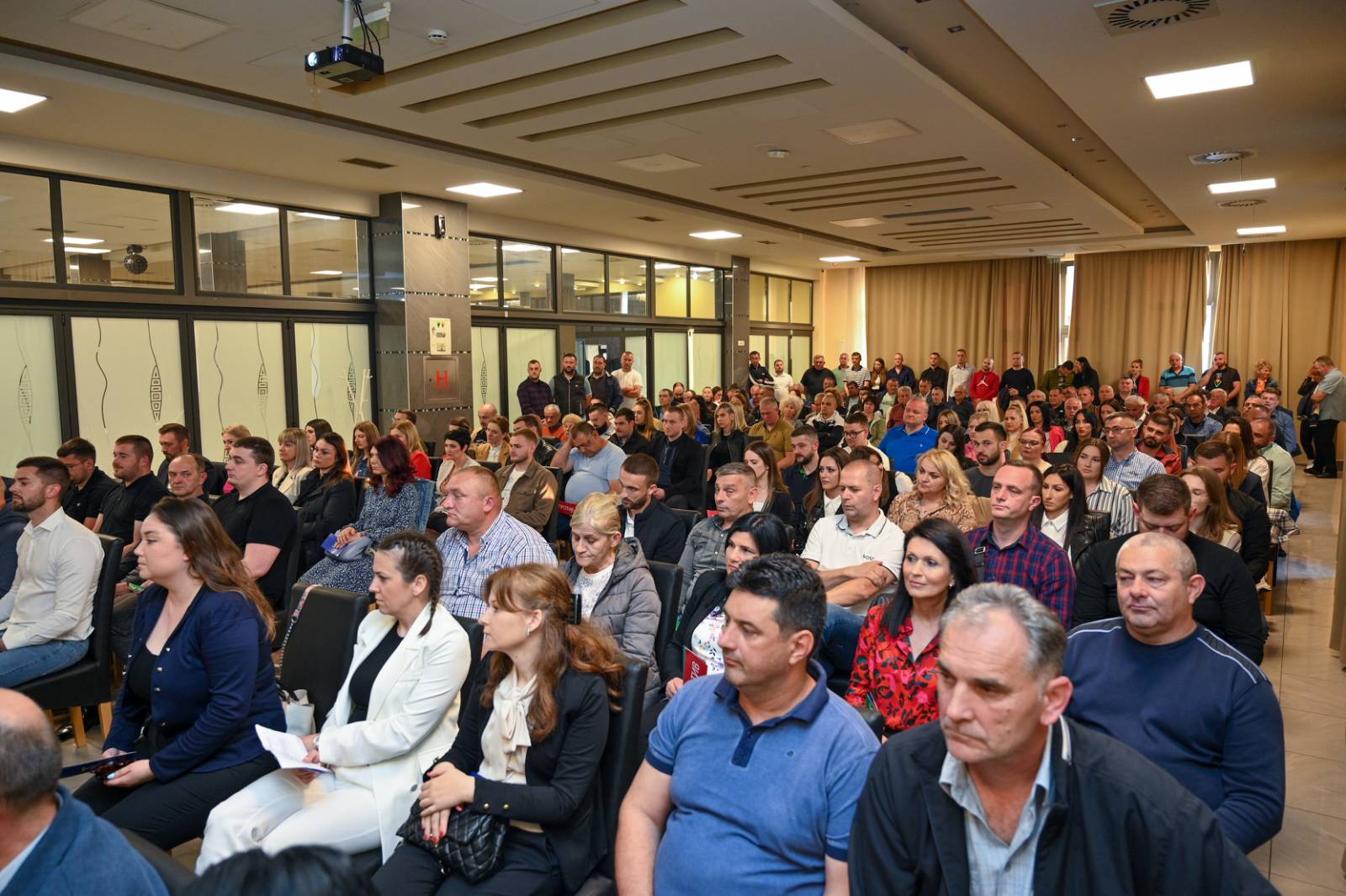 Trninić ponovo predsjednik Gradskog odbora US Bijeljina (FOTO)