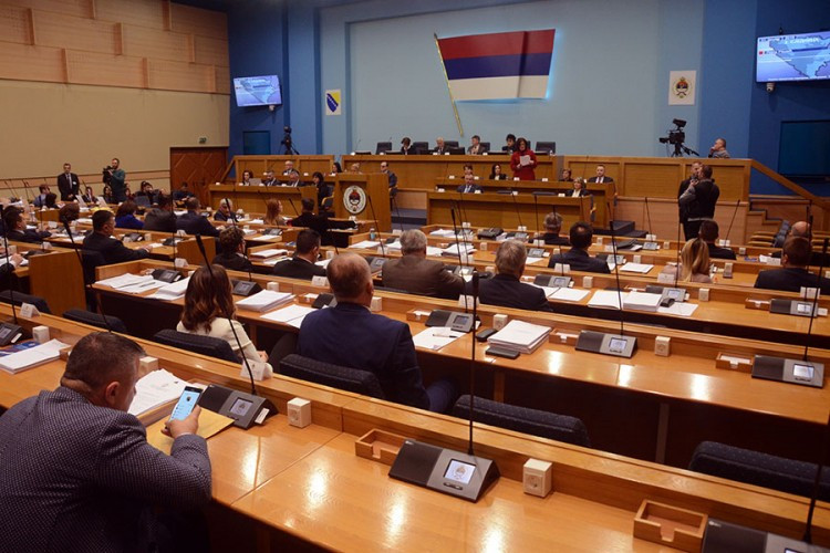 Spin ili realnost: Bodiroga otkriva kako opozicija može oboriti SNSD