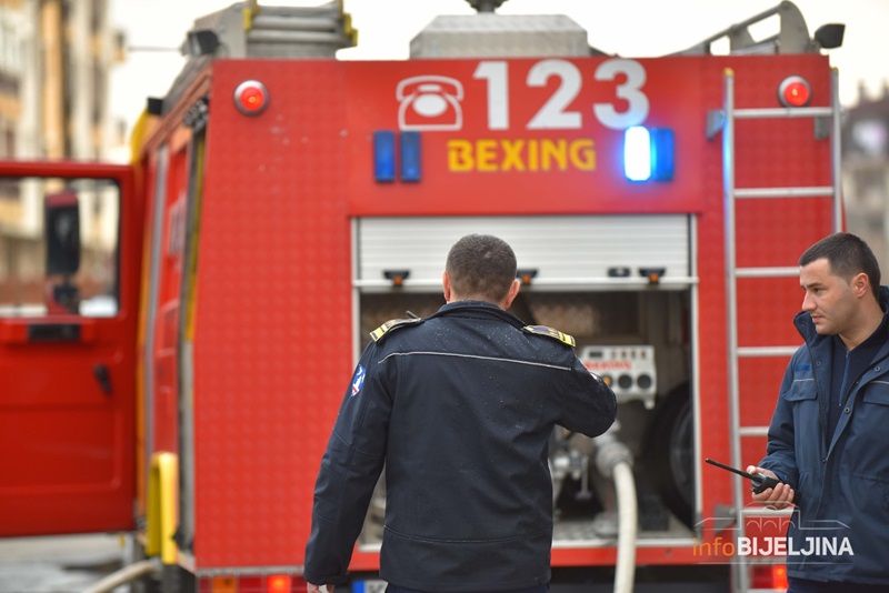 Vatrogasci u Bijeljini oborili rekord, imali 503 intervencije: U avgustu zabilježena nezapamćena situacija (FOTO)