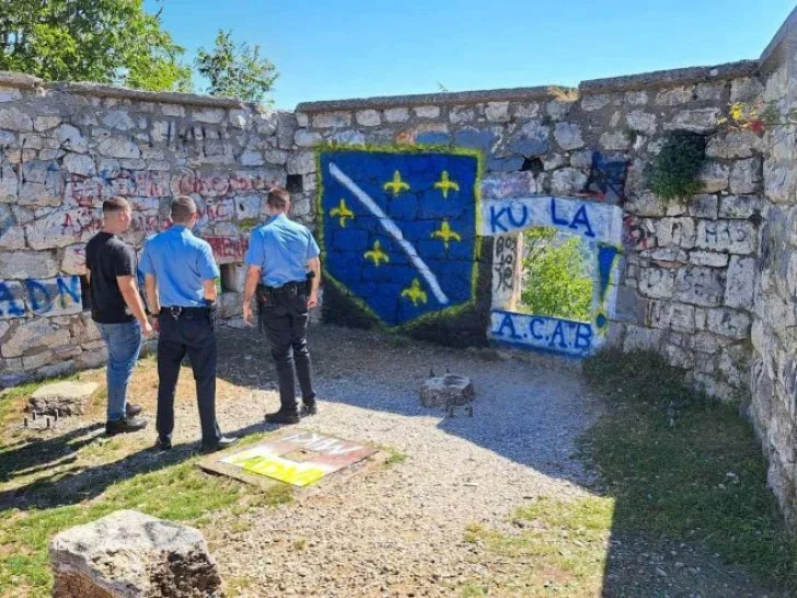 Grafiti sa ratnim simbolima na Zvorničkoj tvrđavi podigli tenzije: Policija identifikovala osobe koje se dovode u vezu sa slučajem