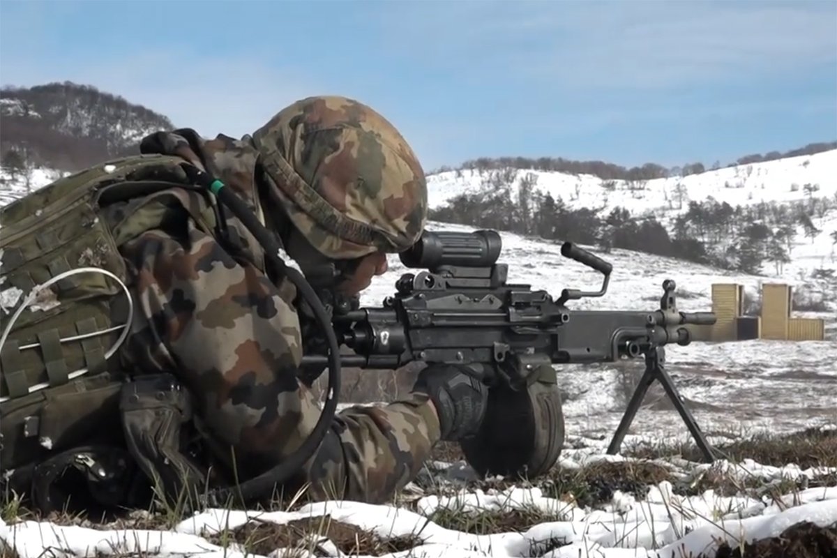 Slovenija šalje dva oficira na Grenland