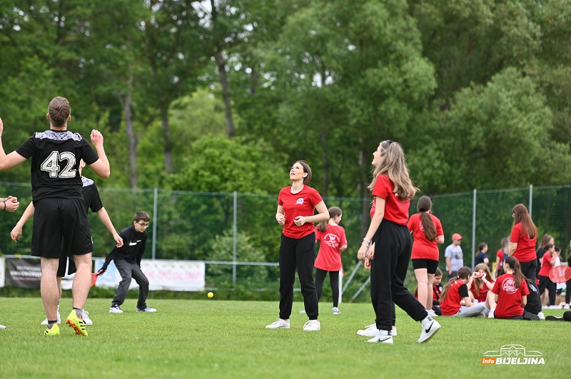 Održani osmi Sportski susreti u Austriji: Manifestacija koja budi emocije (FOTO)