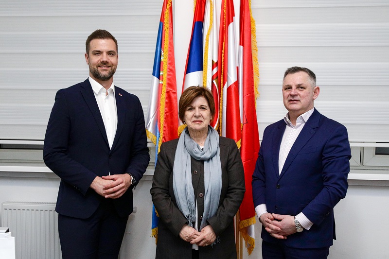 Ministar prosvjete i kulture Republike Srpske Željka Stojičić posjetila Zajednicu srpskih klubova u Beču (FOTO)