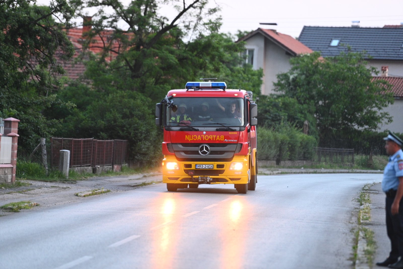 SAVJET GRAĐANIMA da ZATVORE PROZORE - Bukti požar u krugu fabrike 