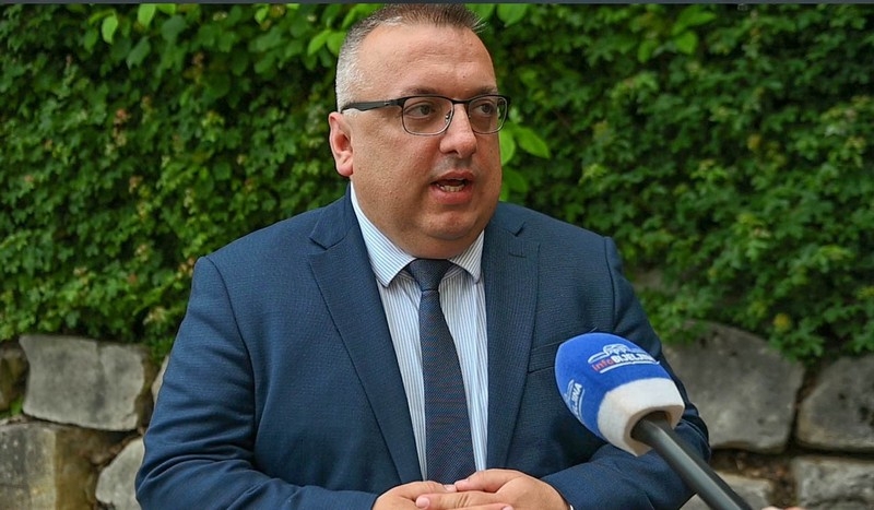 Radulović: Dodik poziva Srbe u Sloveniji da glasaju za čovjeka koji podržava Tompsona