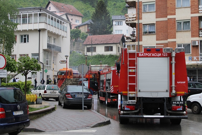 Nakon pucanja instalacija na kamionu za dostavu tečnog kiseonika kod zvorničke bolnice nema povrijeđenih