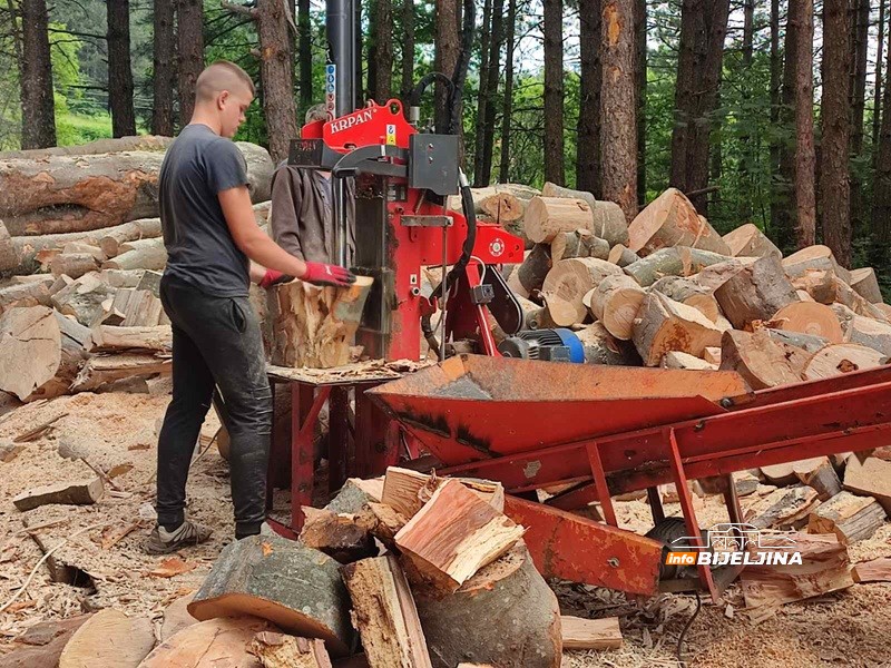 InfoBijeljina u selima u koja se mnogi vraćaju i grade: “Ne treba mi pasoš, para se ovdje može zaraditi” (FOTO)