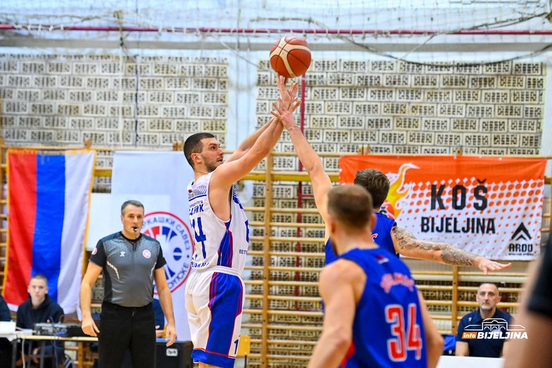 Radnik se držao u prvom poluvremenu: Igokea prvi finalista Kupa Republike Srpske (FOTO)